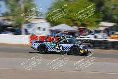 media/Oct-02-2022-24 Hours of Lemons (Sun) [[cb81b089e1]]/1020am (Front Straight)/